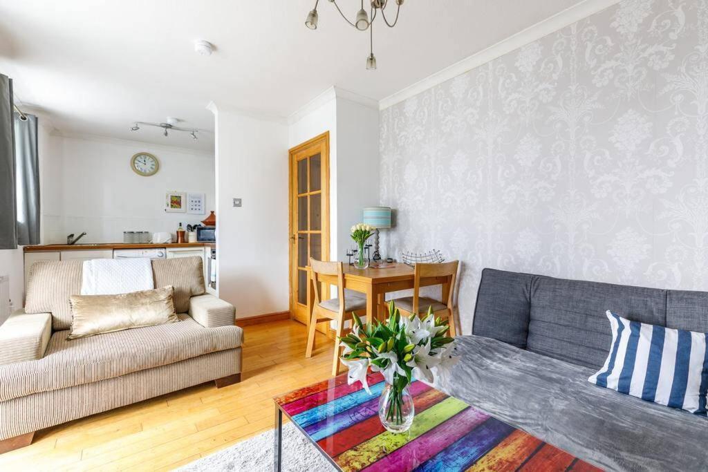 Fresh, Modern West End Apartment Beside Hydro Glasgow Extérieur photo