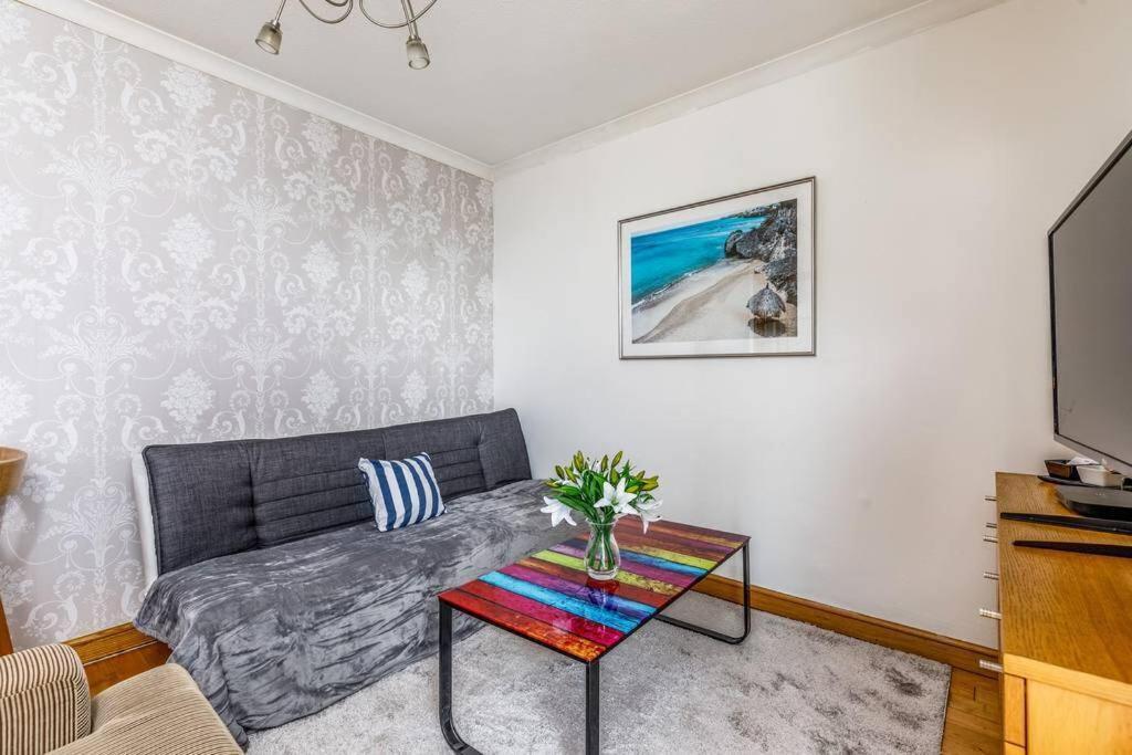 Fresh, Modern West End Apartment Beside Hydro Glasgow Extérieur photo